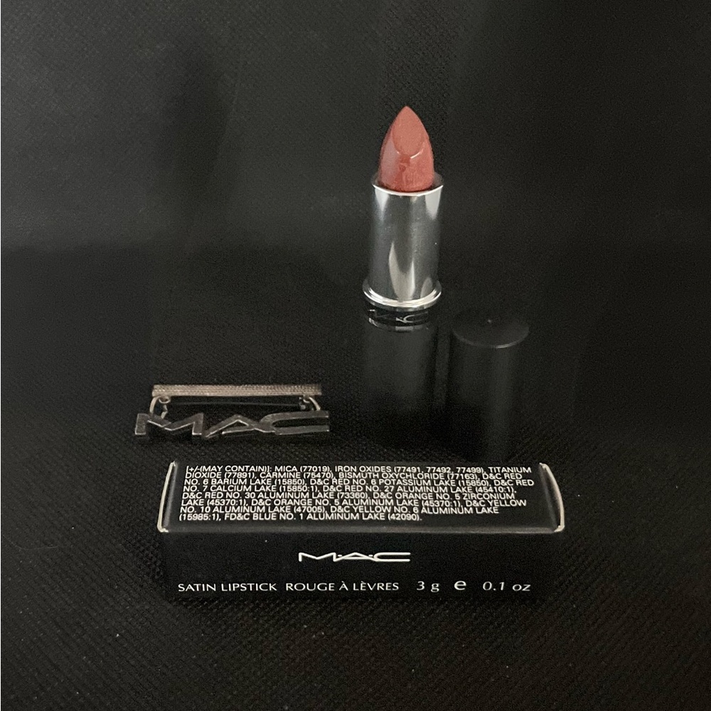 “Paramount” MAC Vintage 90’s Lipstick - Rare Collectors Item - Old/New in Box